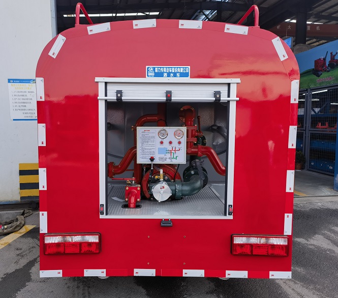 程力威牌CLW5071GSS6SL灑水車公告圖片