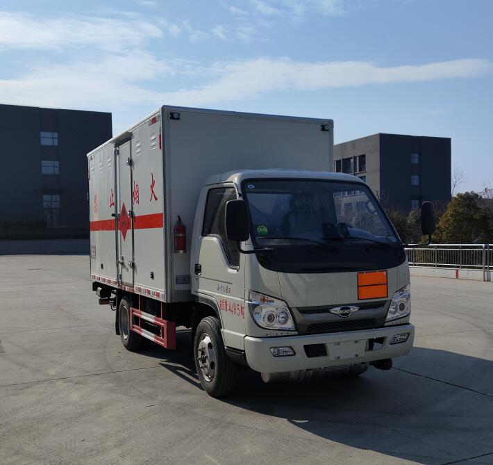 程力威牌CLW5041XRQBFB易燃?xì)怏w廂式運輸車公告圖片