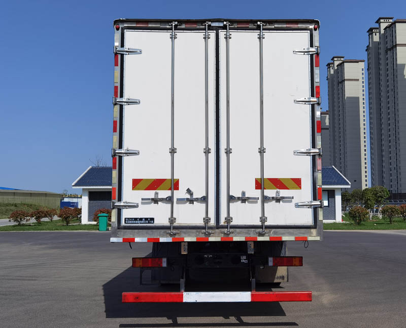 東風(fēng)牌DFV5183XLCGP6DA冷藏車公告圖片