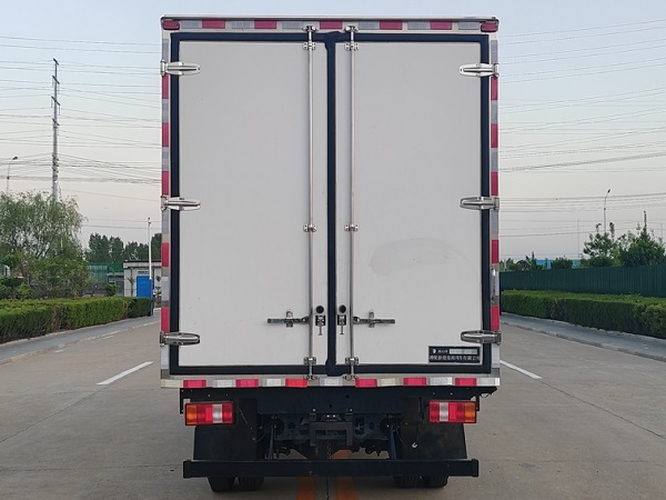 燕臺牌YTQ5042XLCKEEV343A純電動冷藏車公告圖片
