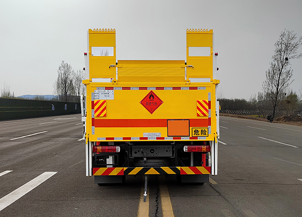 中燕牌BSZ5184TQPC6B1氣瓶運輸車公告圖片