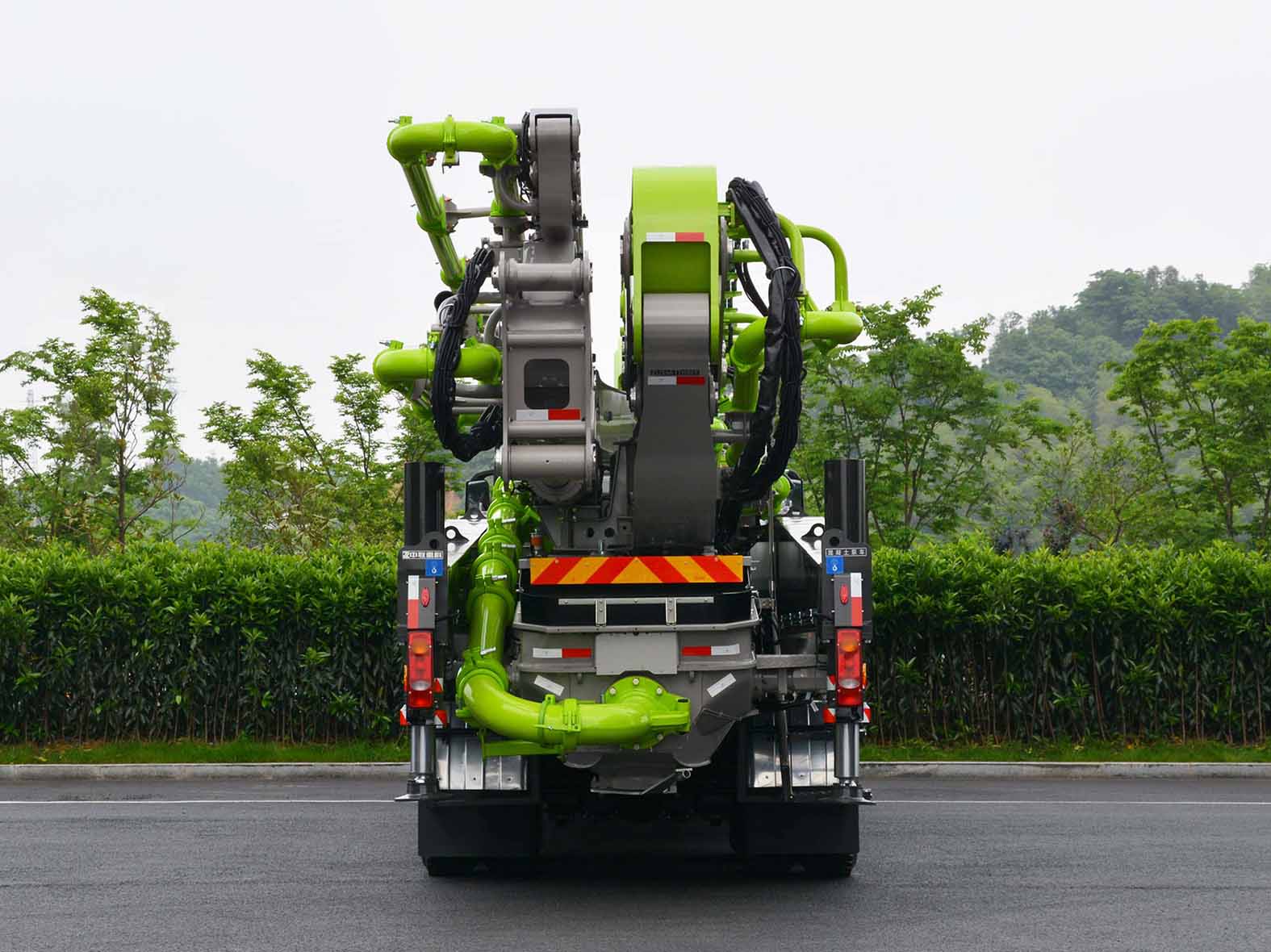 中聯(lián)牌ZLJ5461THBEF混凝土泵車公告圖片