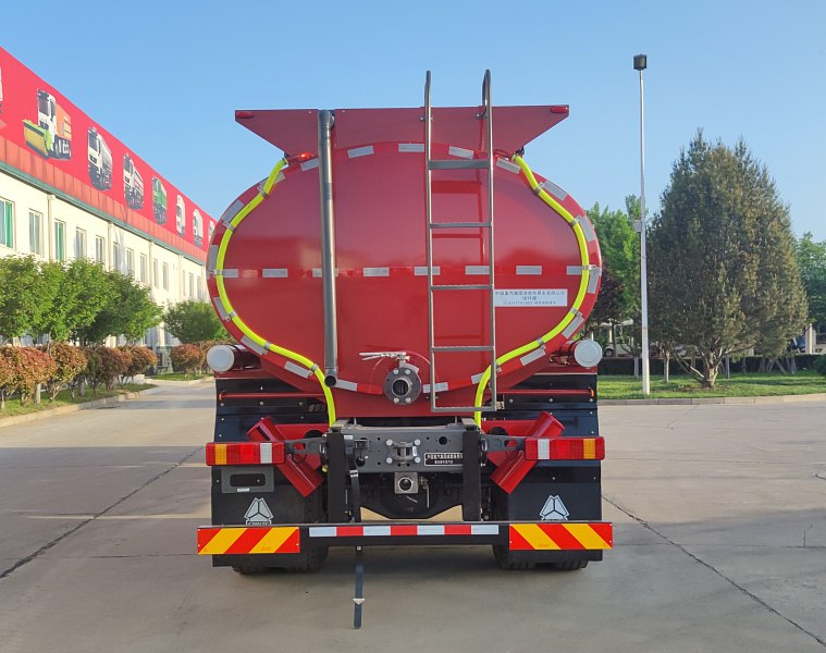 綠葉牌JYJ5317TGYBEV純電動(dòng)供液車(chē)公告圖片