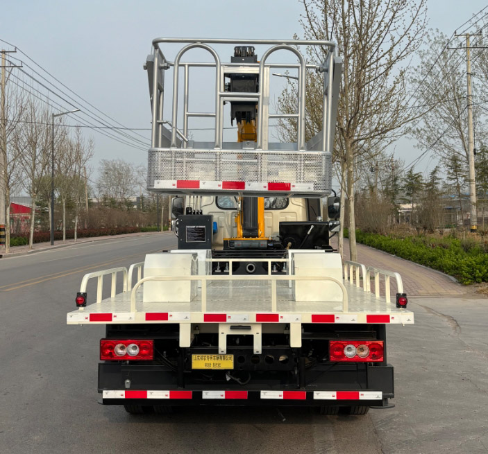 祥農(nóng)達牌SGW5040JGKBJ6高空作業(yè)車公告圖片