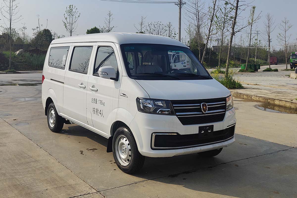 齊東方牌CLD5021XBY6TH殯儀車