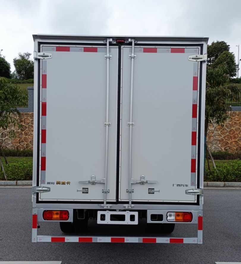 菱勢(shì)牌GXA5031XXYBEVD1純電動(dòng)廂式運(yùn)輸車(chē)公告圖片