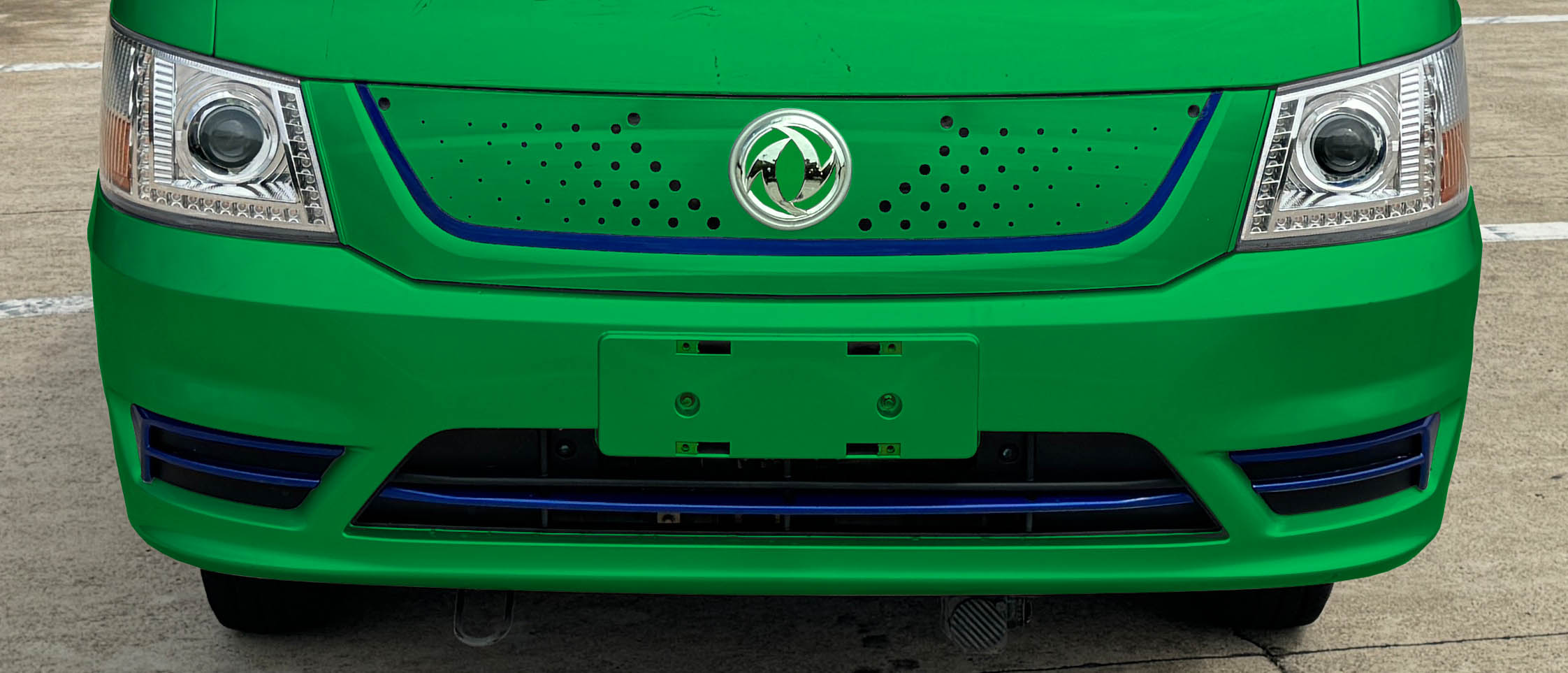 東風牌DFA5030XYZDBEV1純電動郵政車公告圖片