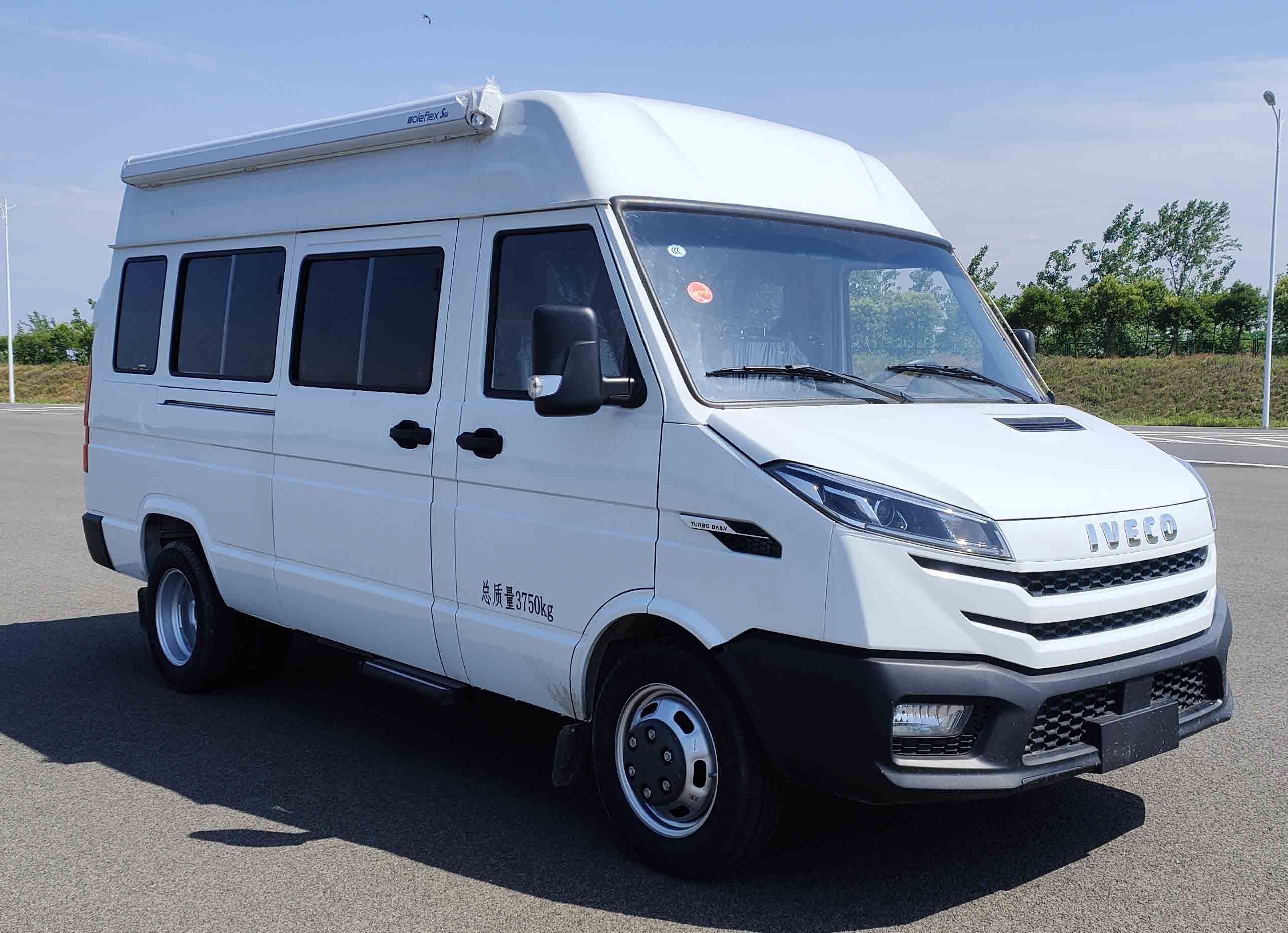 宏運(yùn)牌HYD5042TSYNJ宿營車