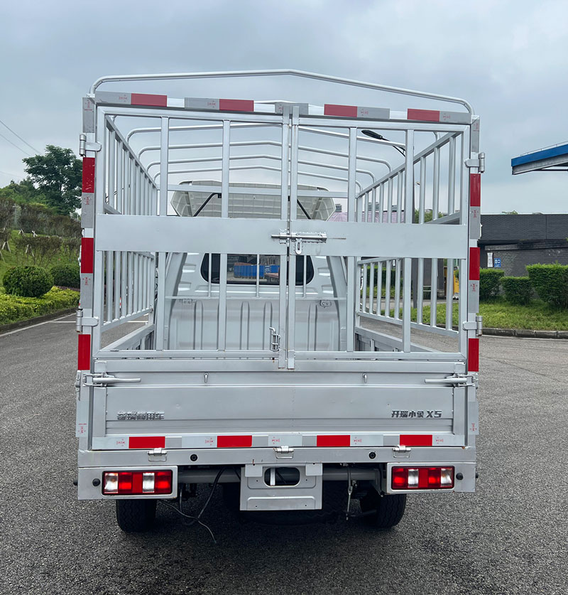 開(kāi)瑞牌SQR5030CCYBEVH81純電動(dòng)倉(cāng)柵式運(yùn)輸車公告圖片