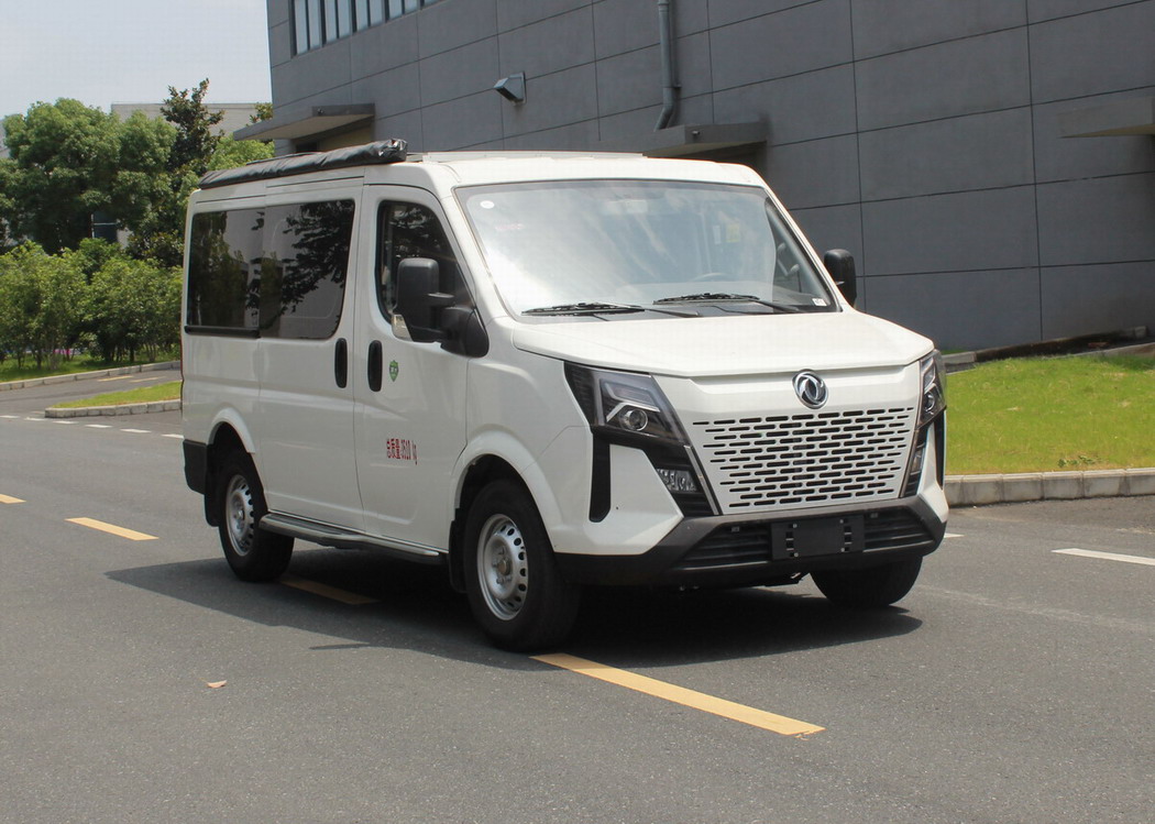 EQ5040TSY型宿營車圖片