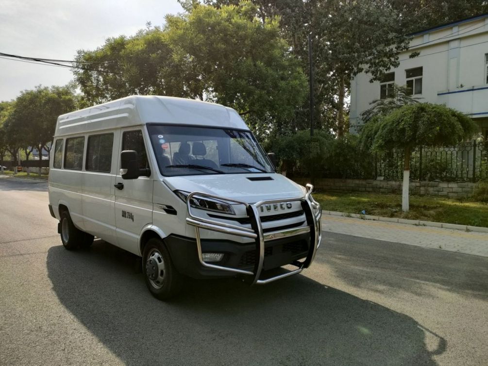 駝馬牌JLC5042XYBKD運兵車