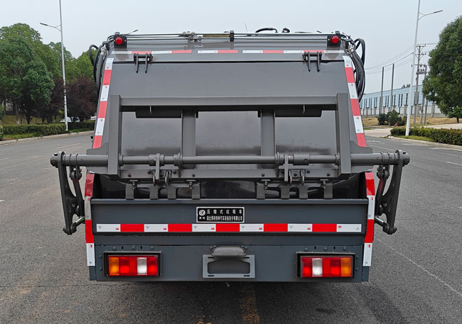 博利牌BLT5040ZYSZ6壓縮式垃圾車公告圖片