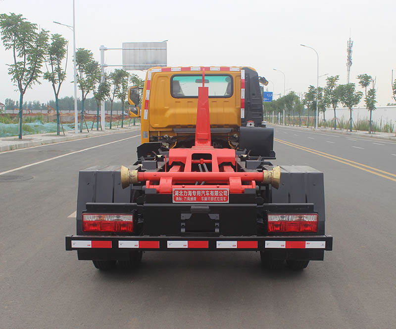 力海通牌HLH5040ZXXFD6車廂可卸式垃圾車公告圖片