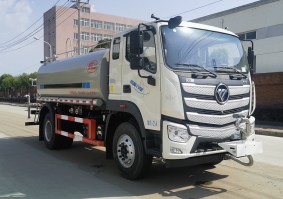 绿化喷洒车