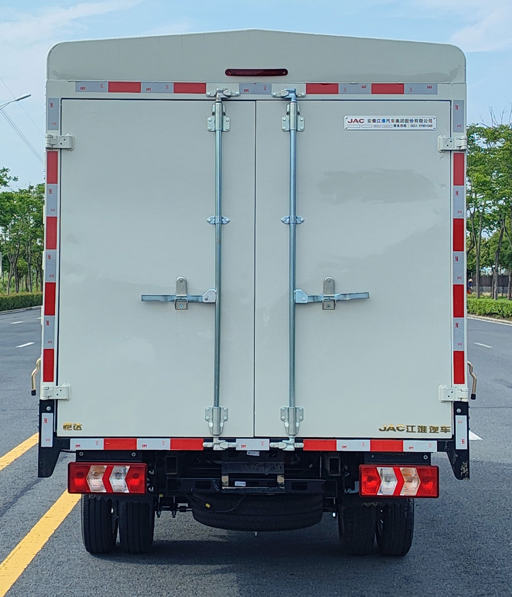 江淮牌HFC5030CCYEV11純電動(dòng)倉(cāng)柵式運(yùn)輸車公告圖片