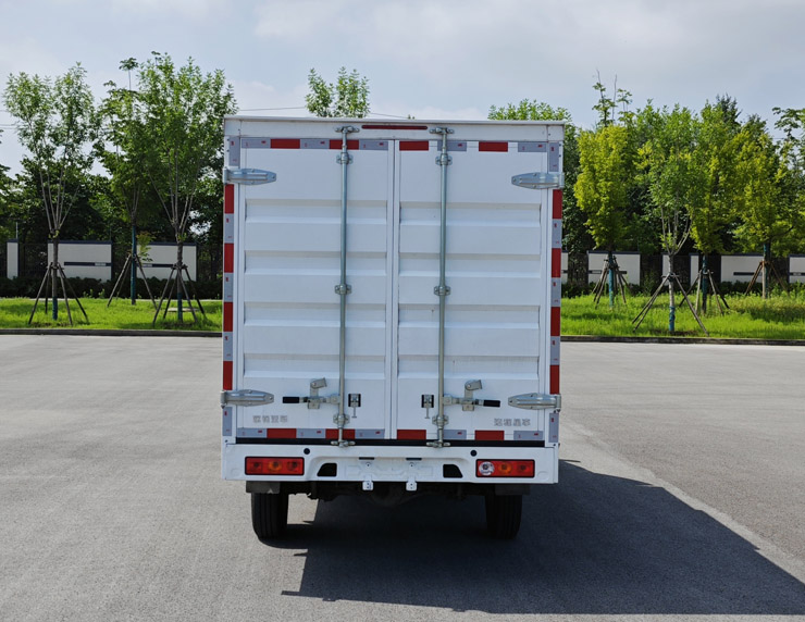 遠(yuǎn)程牌ZB5032XXYBEVGDHDR0換電式純電動(dòng)廂式運(yùn)輸車公告圖片