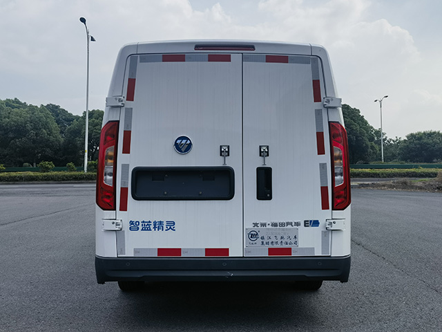 飛球牌ZJL5038XLCBEV純電動(dòng)冷藏車公告圖片