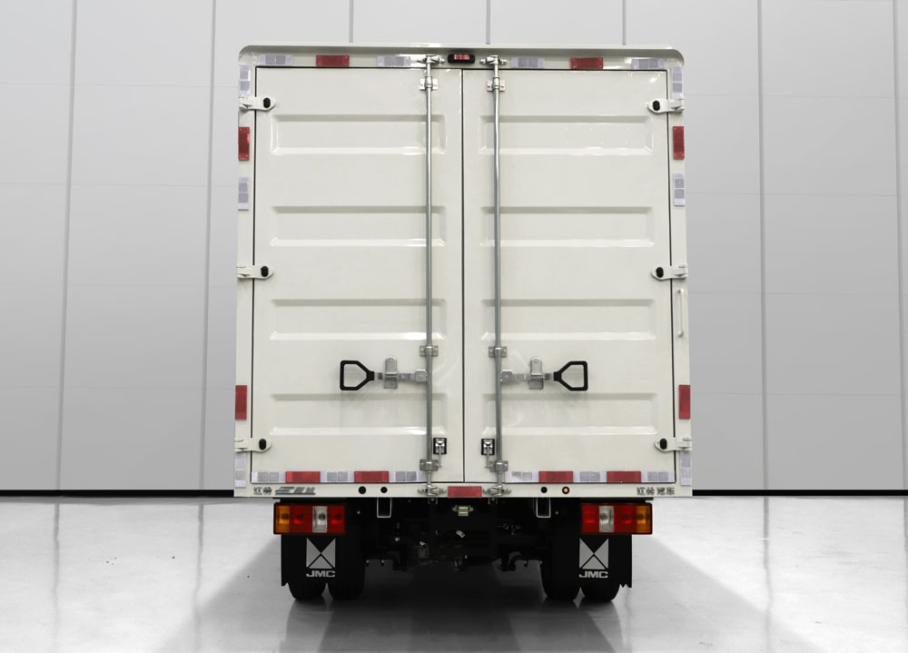 江鈴牌JX5030XXYTEA2BEV純電動(dòng)廂式運(yùn)輸車(chē)公告圖片