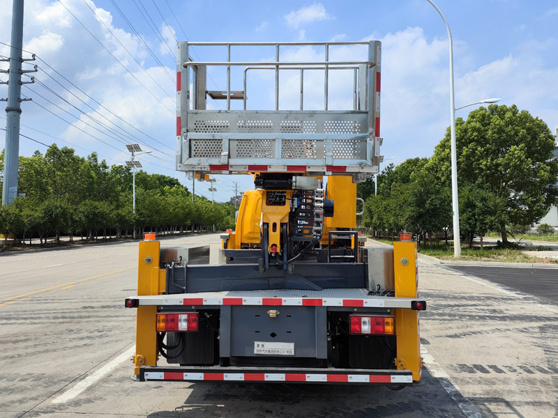楚勝牌CSC5042JGK6J高空作業(yè)車公告圖片