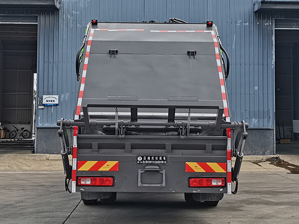 博利牌BLT5186ZYSC6WL壓縮式垃圾車公告圖片