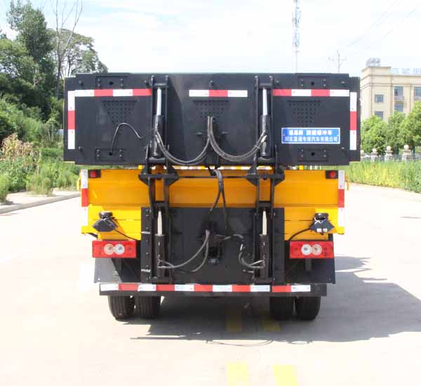 縱昂牌CLT5041TFZBJ6A防撞緩沖車公告圖片