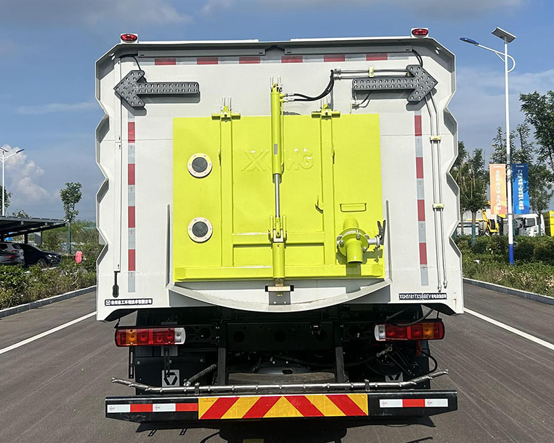 徐工牌XGH5181TXSBBEV純電動洗掃車公告圖片