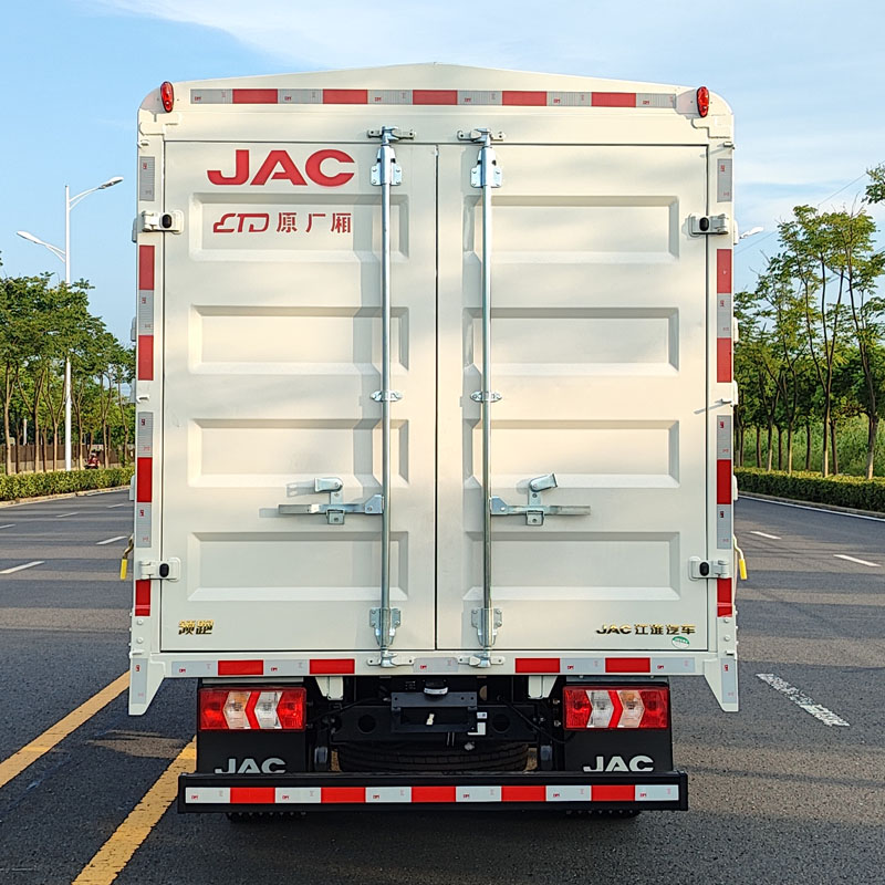 江淮牌HFC5031CCYP23E3B4QS倉(cāng)柵式運(yùn)輸車公告圖片