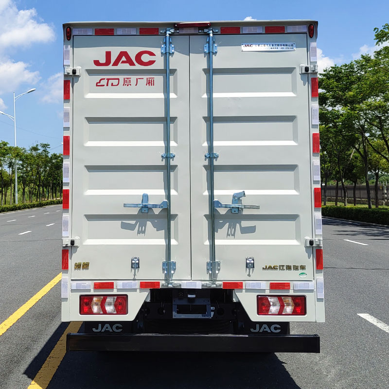 江淮牌HFC5031XXYP23E3B4QS廂式運(yùn)輸車公告圖片