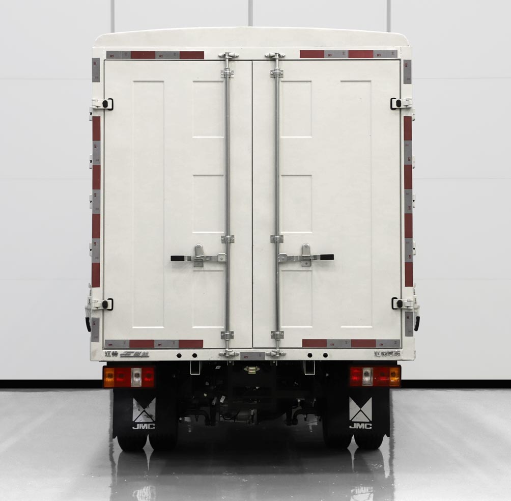 江鈴牌JX5030CCYTEB2BEV純電動倉柵式運輸車公告圖片