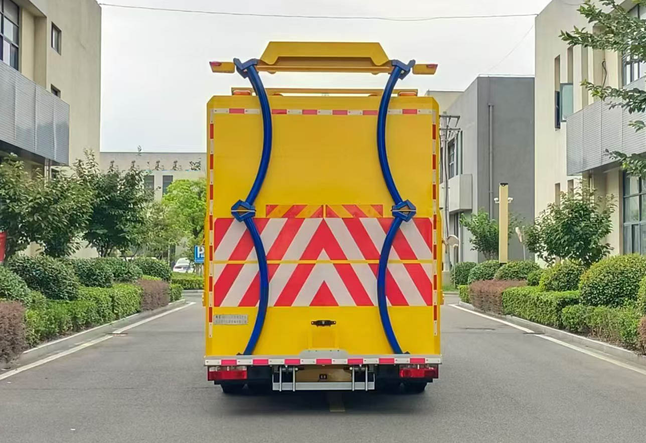 靖馬牌JMA5121TFZ防撞緩沖車公告圖片