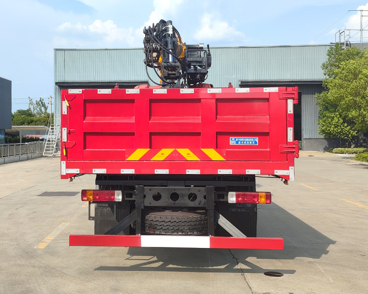 程力威牌CLW5180ZZDABL抓斗式垃圾車公告圖片