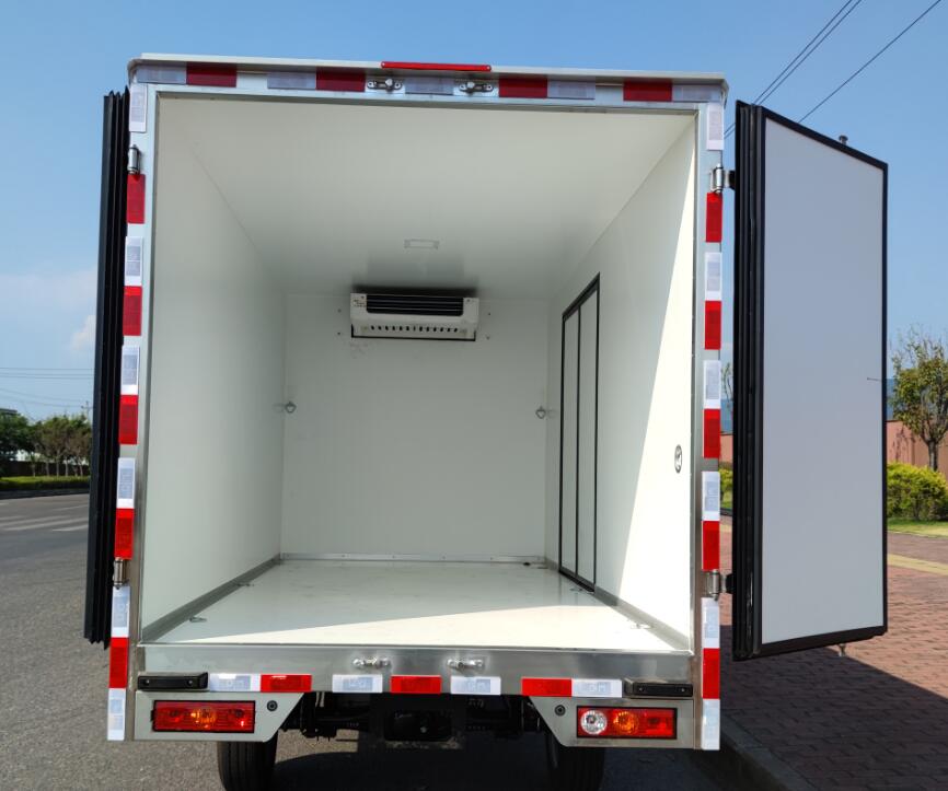 翼暉牌YHV5031XLCBEVR01純電動(dòng)冷藏車公告圖片