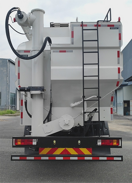 百勤牌XBQ5250ZSLD34L散裝飼料運輸車公告圖片