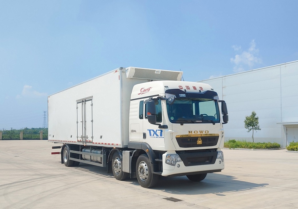 豪沃牌ZZ5267XLCN56CGF1K冷藏車公告圖片