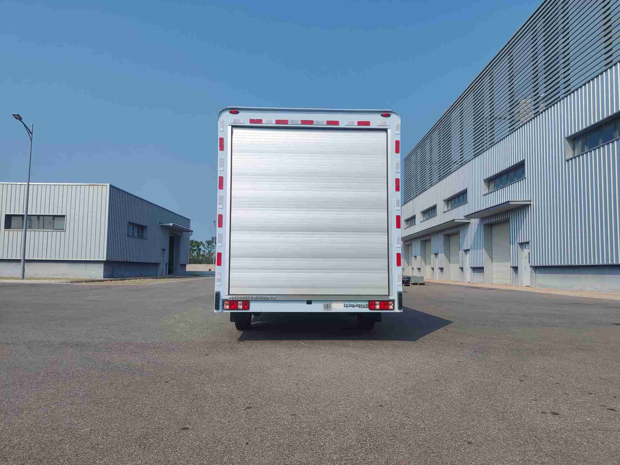 中國(guó)中車牌TEG5042XSHABEV2純電動(dòng)售貨車公告圖片