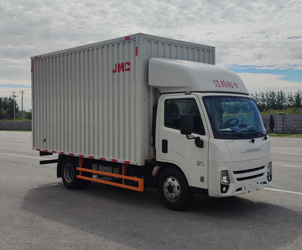 江鈴牌JX5041XXYTGK26廂式運(yùn)輸車(chē)公告圖片