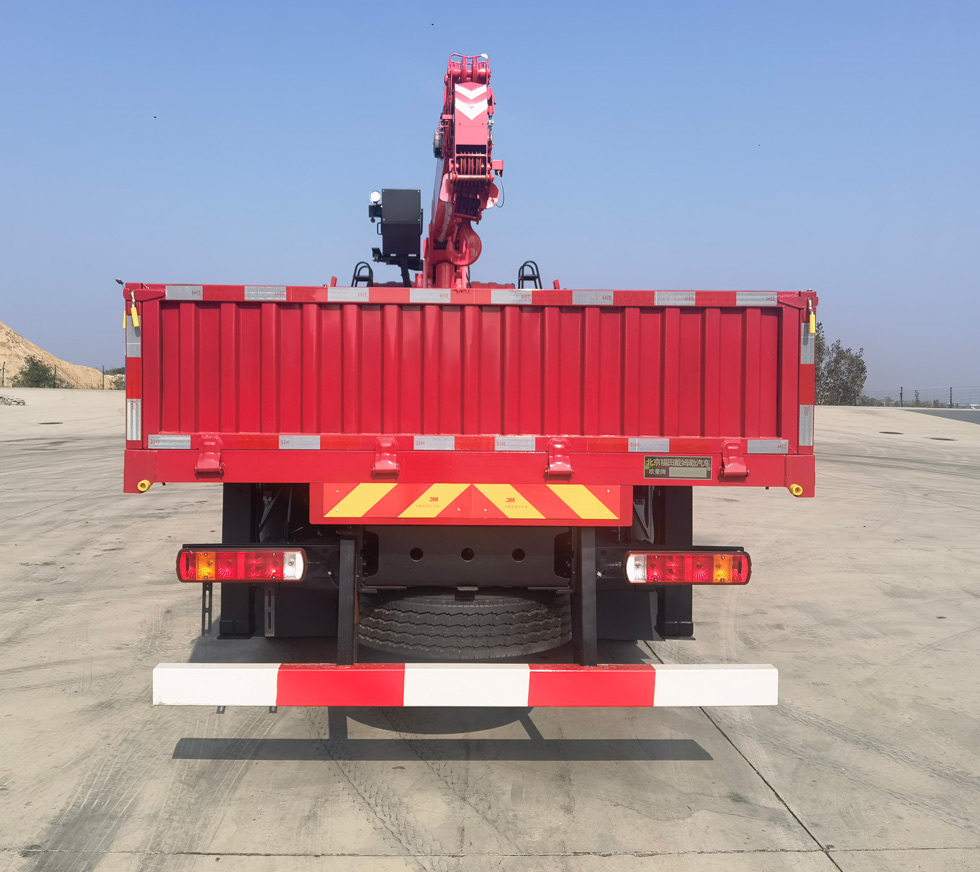 歐曼牌BJ5181JSQY6AKS-02隨車起重運(yùn)輸車公告圖片