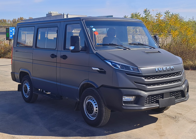 SVT5040TSY5型宿營(yíng)車圖片