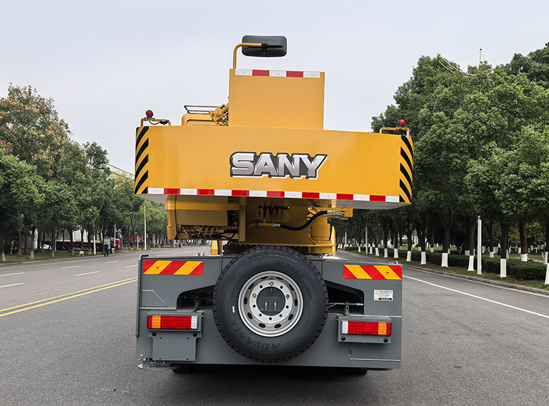 三一牌SYM5322JQZ25C汽車起重機(jī)公告圖片