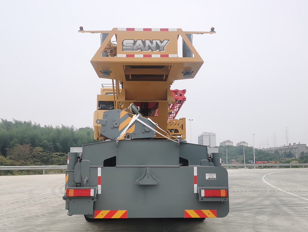 三一牌SYM5501JQZ100C8汽車起重機公告圖片