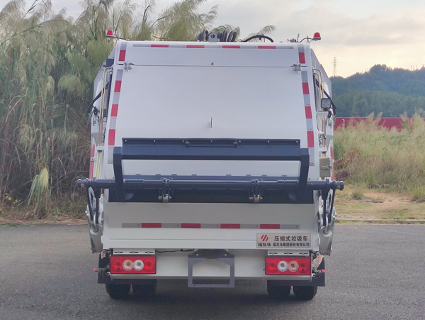 福龍馬牌FLM5070ZYSFS6壓縮式垃圾車公告圖片