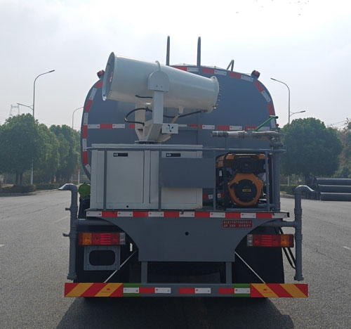 綠化噴灑車圖片