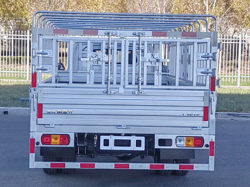 菱勢(shì)牌GXA5031CCYBEVD2純電動(dòng)倉柵式運(yùn)輸車公告圖片