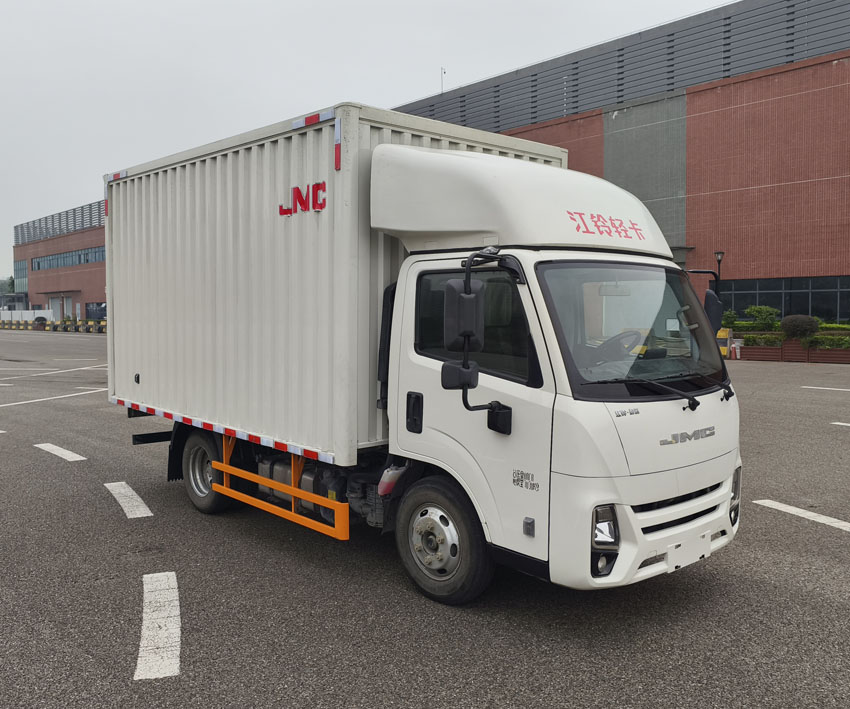 江鈴牌JX5041XXYTCN26廂式運(yùn)輸車公告圖片