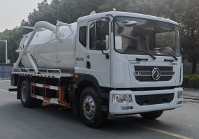 吸污车
