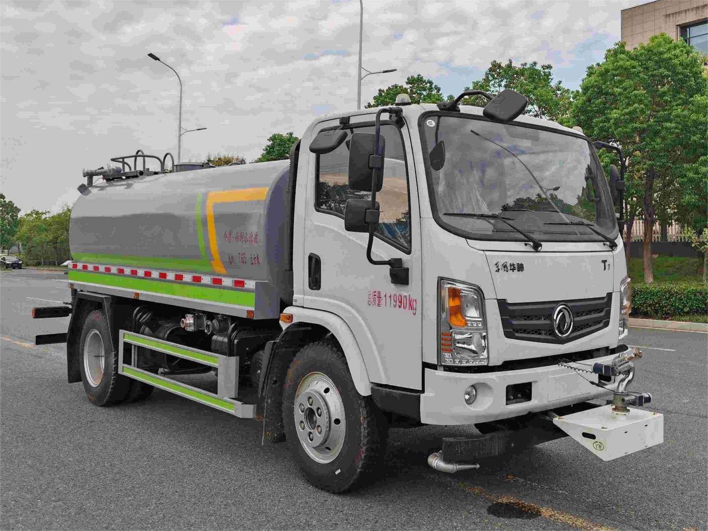 綠化噴灑車圖片