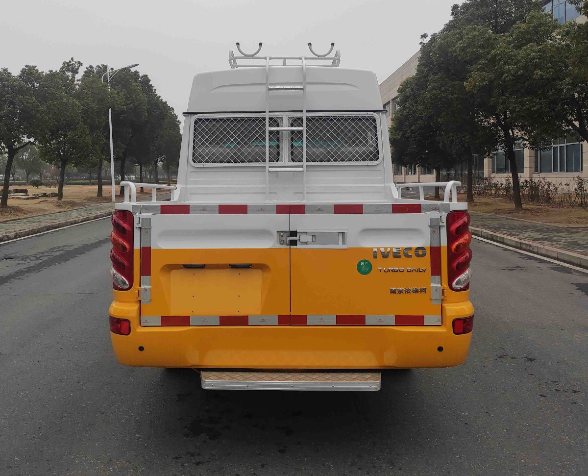 依維柯牌NJ5046XGCZAD工程車公告圖片