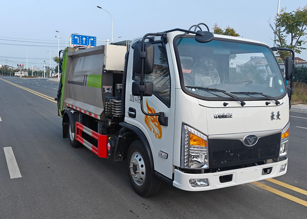 壓縮式垃圾車圖片