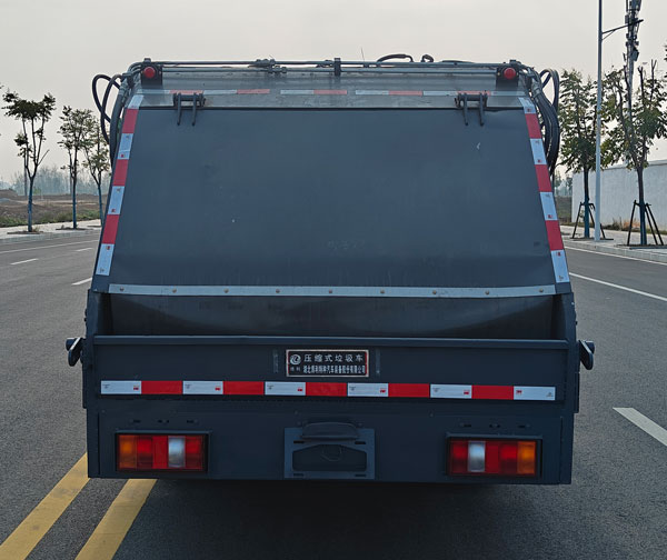 壓縮式垃圾車圖片