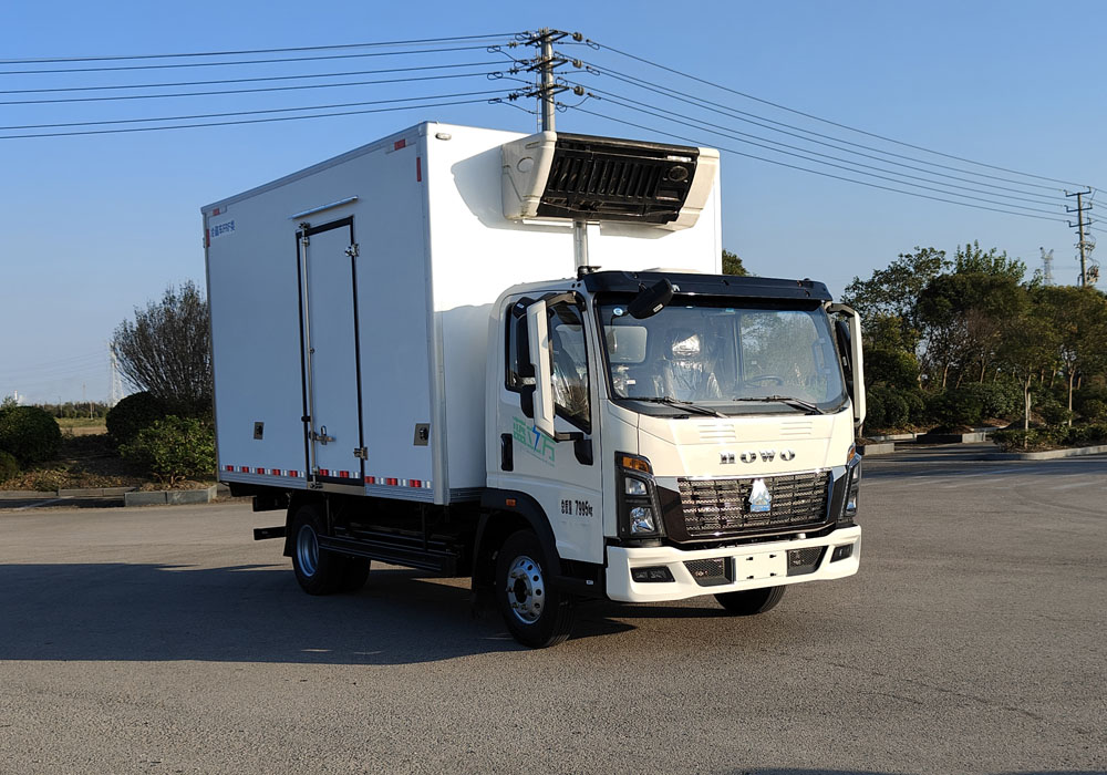 豪沃牌ZZ5087XLCH3414Z180BEVD1純電動冷藏車公告圖片